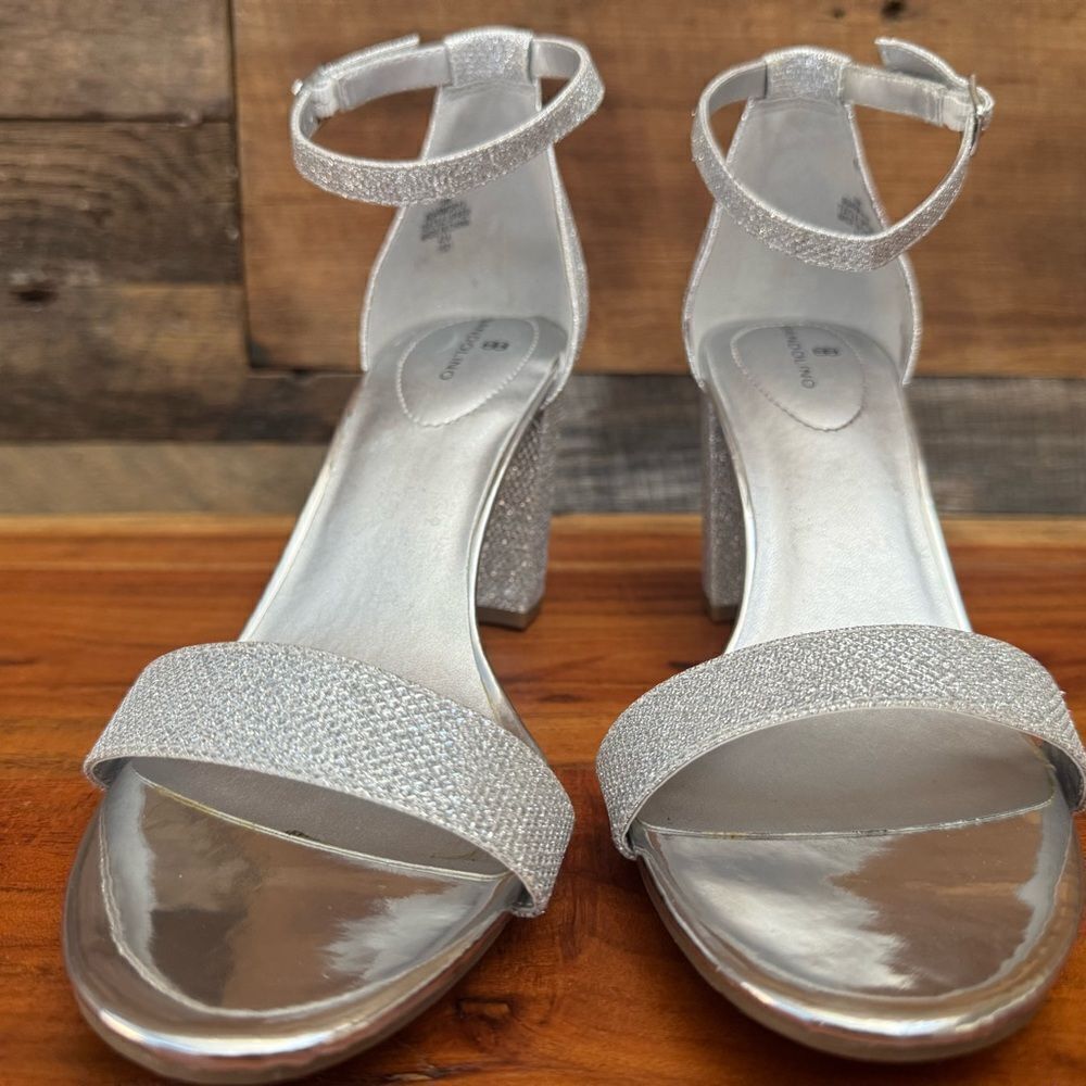 BANDOLINO Womens Silver Ankle Strap Comfort Glitter Padded Armory Round Toe sz10
